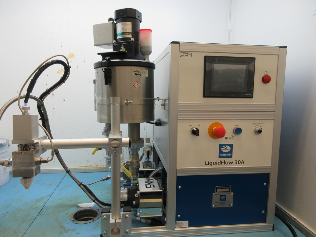Mix PAR30 potting machine